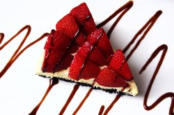 Cheesecake with fresh raspberry