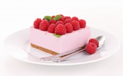 Fresh raspberry cheesecake