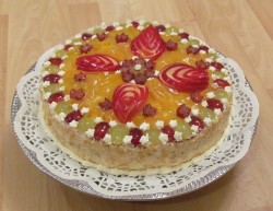 Cheese cake with fruits for grandmother’s birthday
(2014 January)