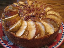 Apple and pecan cake