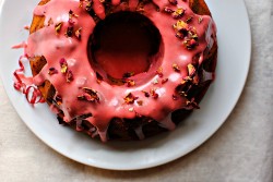 Bundt rhubarb cake