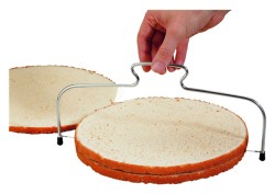 Cake cutter
