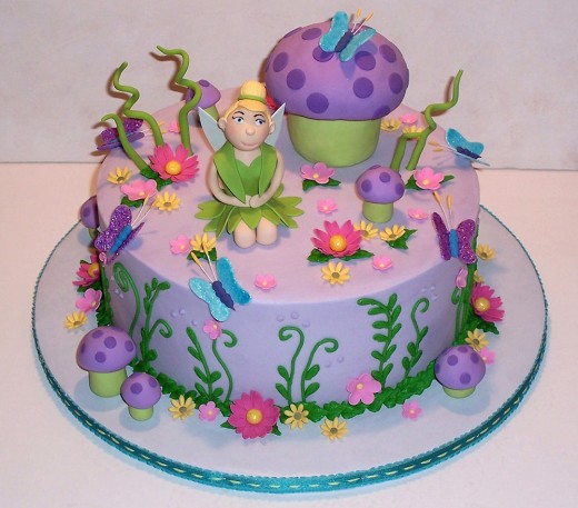 Cute Tinkerbell cake