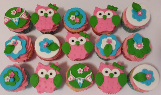 Cute owl cupcakes