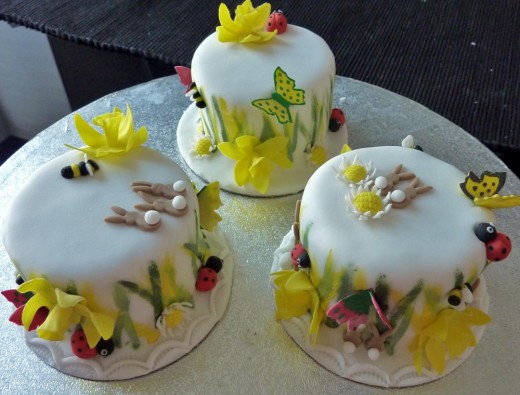 Mini Easter cake