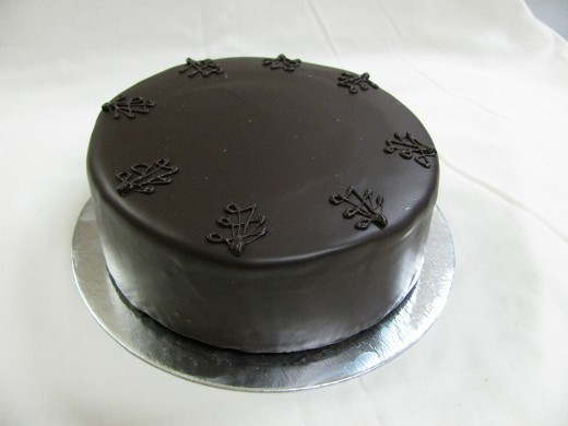 Mud cake with chocolate