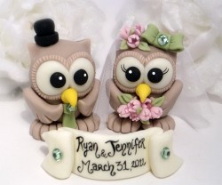 Owl cake topper