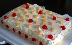 Pineapple pastry cake