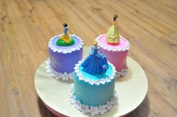 Princess mini cake