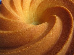 Round pound cake