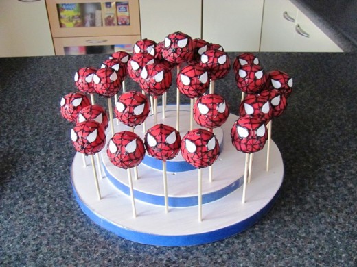 Spiderman cakes pops ideas