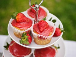 Strawberries cupcakes