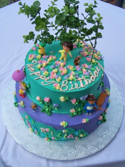 2 tier birthday cake with Dora