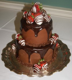 2 tier chocolate and strawberrie’s groom cake