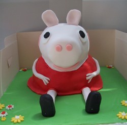 3D Peppa pig cake