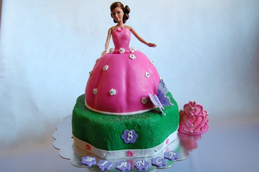 8th birthday’s Barbie cake