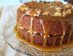 Banana cake with caramel