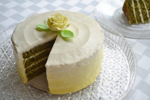 Fantastic white and yellow lemon cake