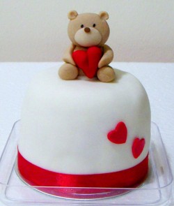 Mini Valentine’s day cake