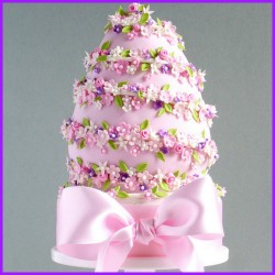 Easter cake – pink egg