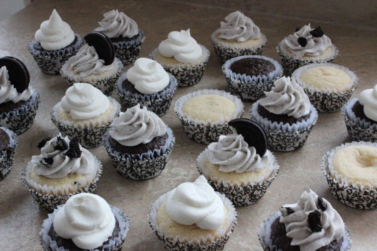 Birthday Oreo cupcakes