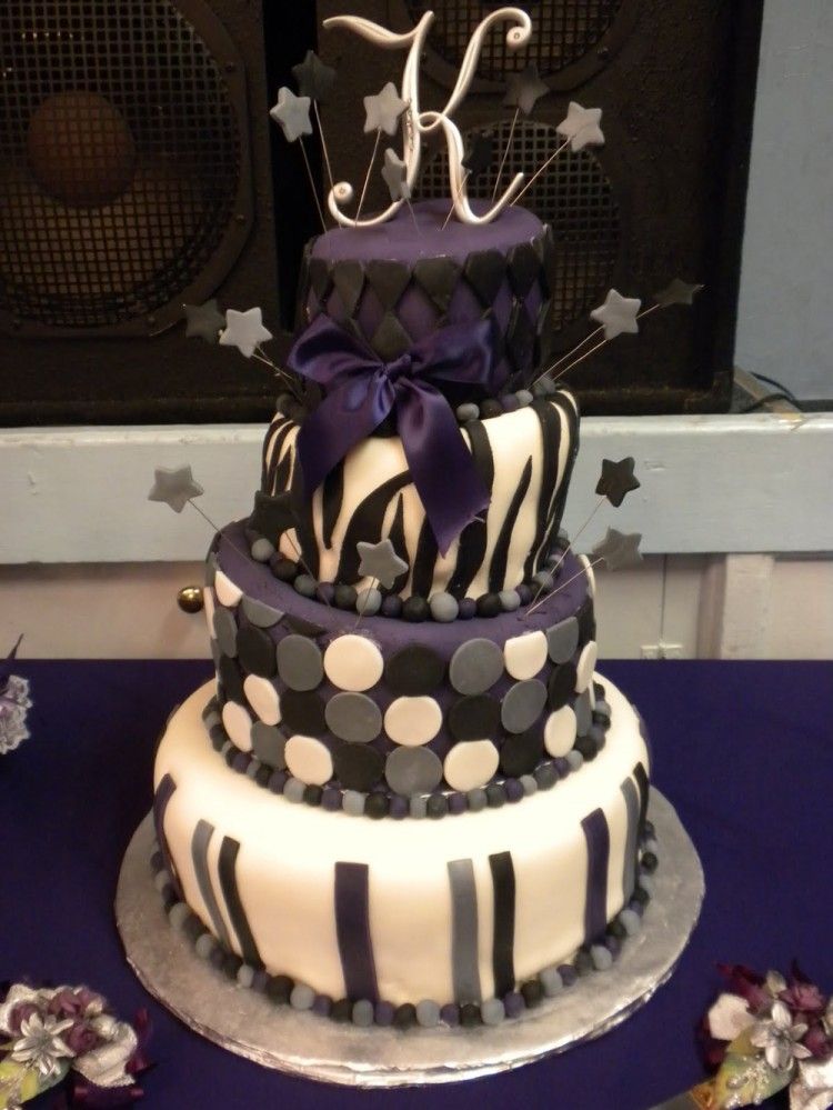 Black quinceanera cake