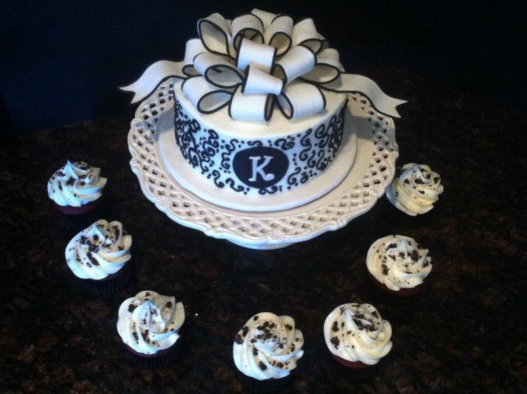 Black and white bridal shower cake