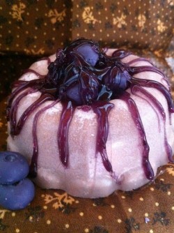 Blueberry bundt cake