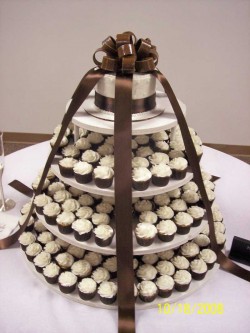 Brown wedding cupcakes