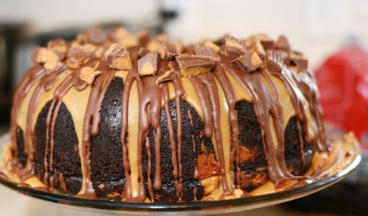 Bundt peanut butter cake