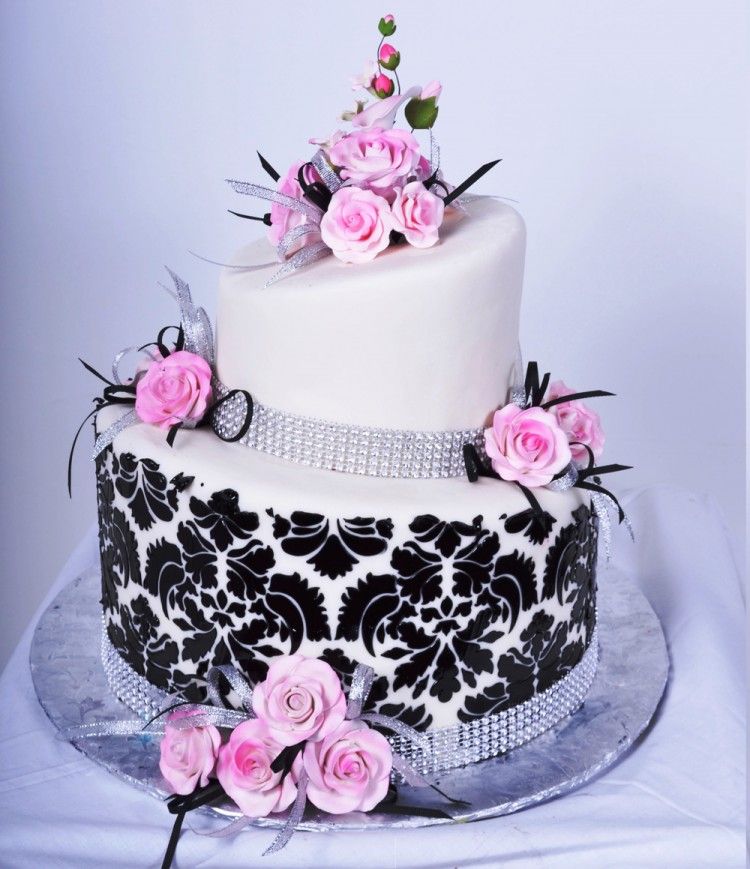 Cute quinceanera cake