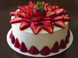 Fresh strawberry cake