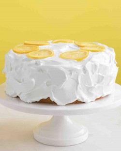 Homemade lemon cake