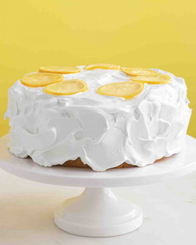 Homemade lemon cake