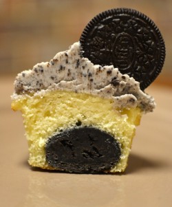 Inside Oreo cupcake