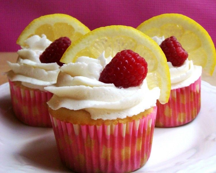 Lemon raspberry cupcake