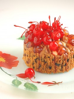 Mini cherry cake