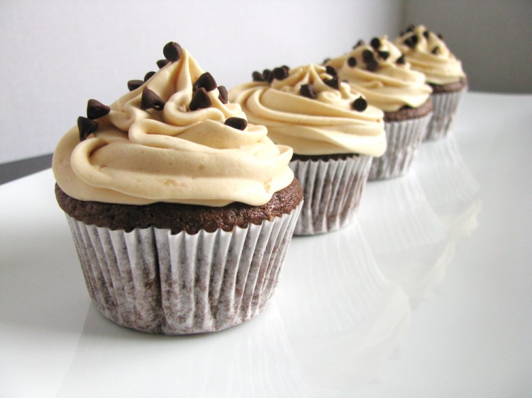 Peanut butter cupcakes with chocolate