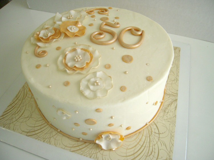 Pretty 50th anniversary cake