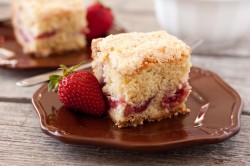 Strawberry coffee cake