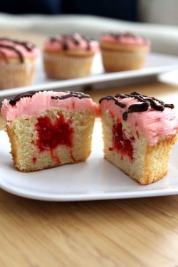 Strawberry filled cupcakes