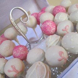 Sweet Wedding cake pops