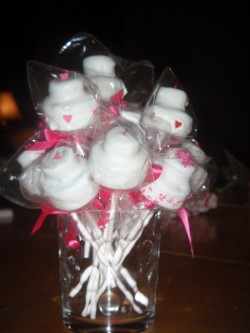 Wedding cakepops with hearts