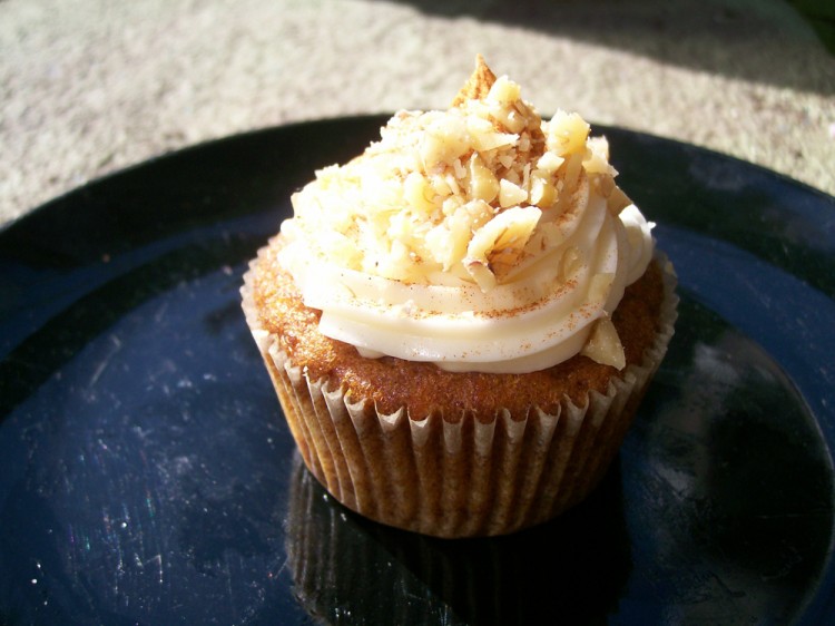 Carrot cupcake with nuts