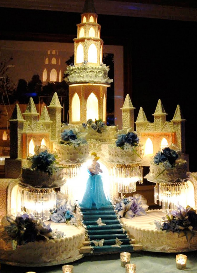 Quinceanera cake – cinderella castle