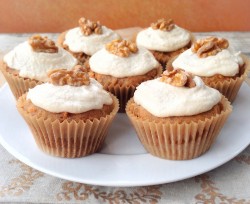 Tasty carrot cupcakes