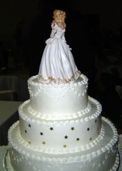 White quinceanera cake