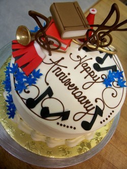 Amazing fondant anniversary cake