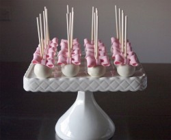 Baby shower cake pops