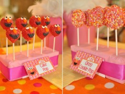 Elmo cake pops